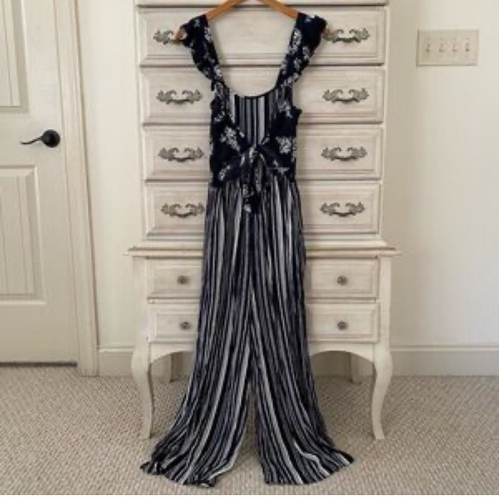 Altar’d State Tory Cropped Boho Jumpsuit Size Small